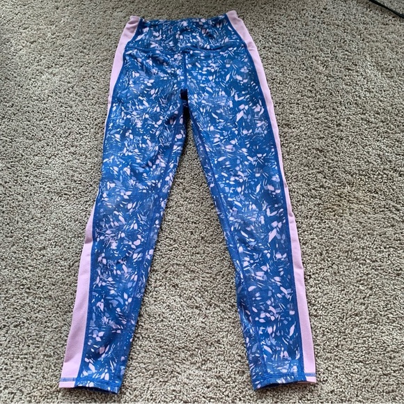Zella Girls Blue Pink Patterned Leggings Size Small 7-8 - Picture 1 of 5